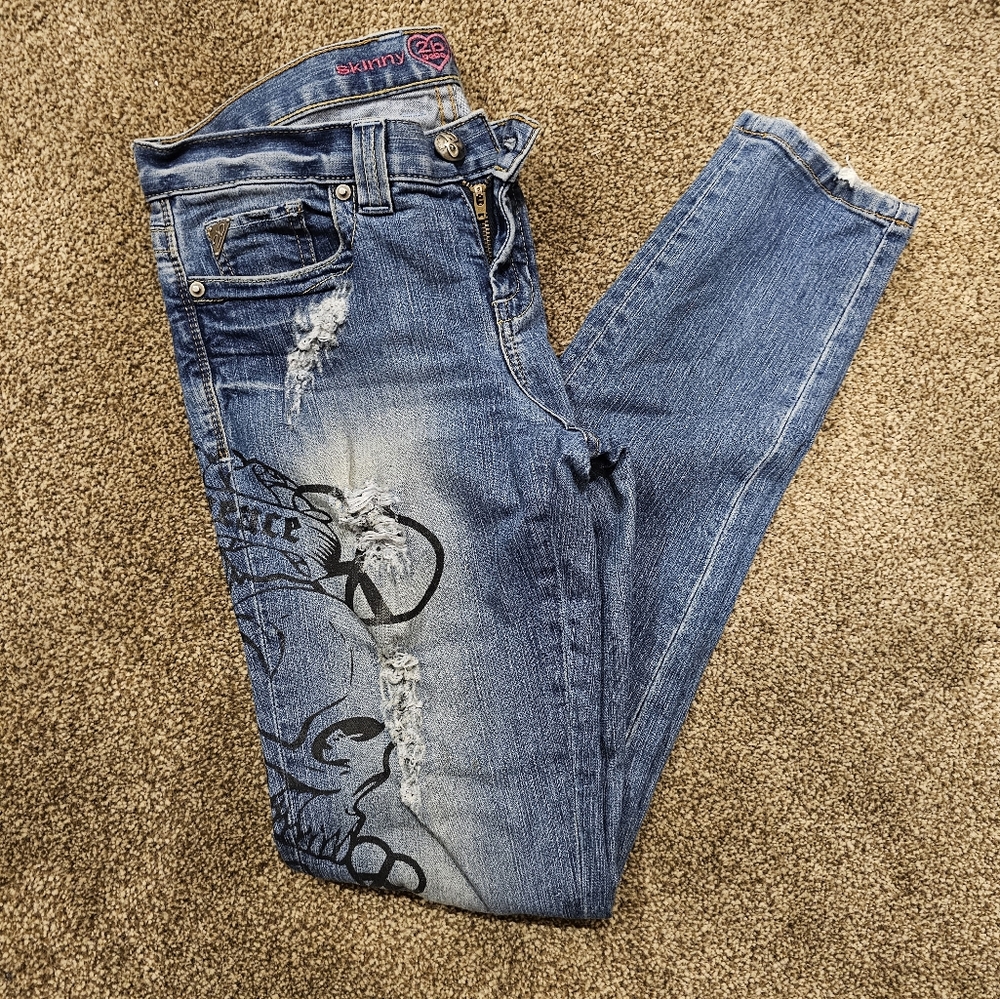 2b Bebe graffiti jeans size 29 Used - Picture 6 of 7
